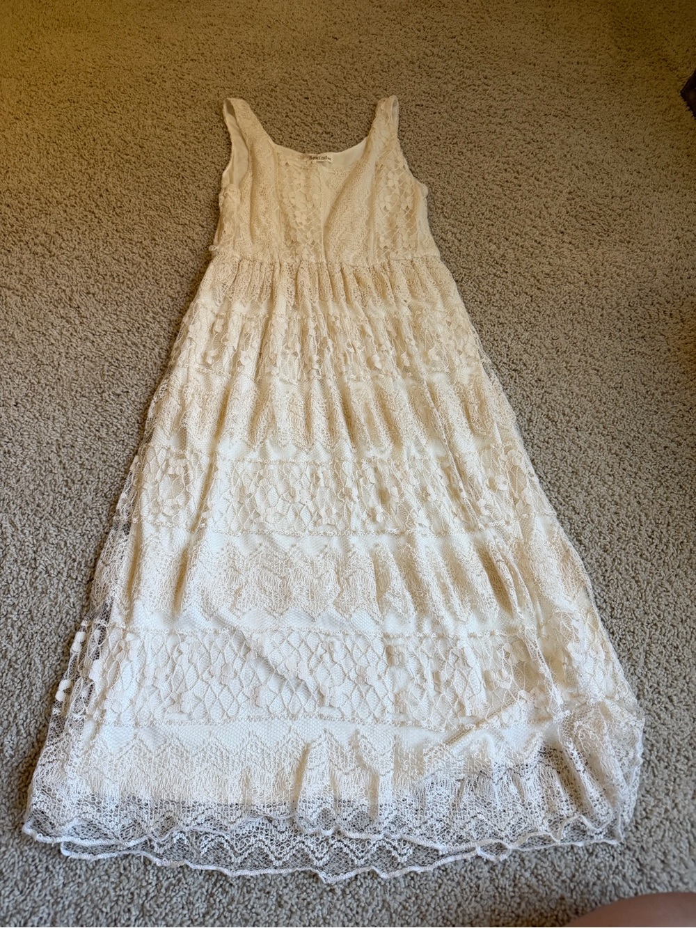 Kohl's Women's Cream Lace Maxi Dress